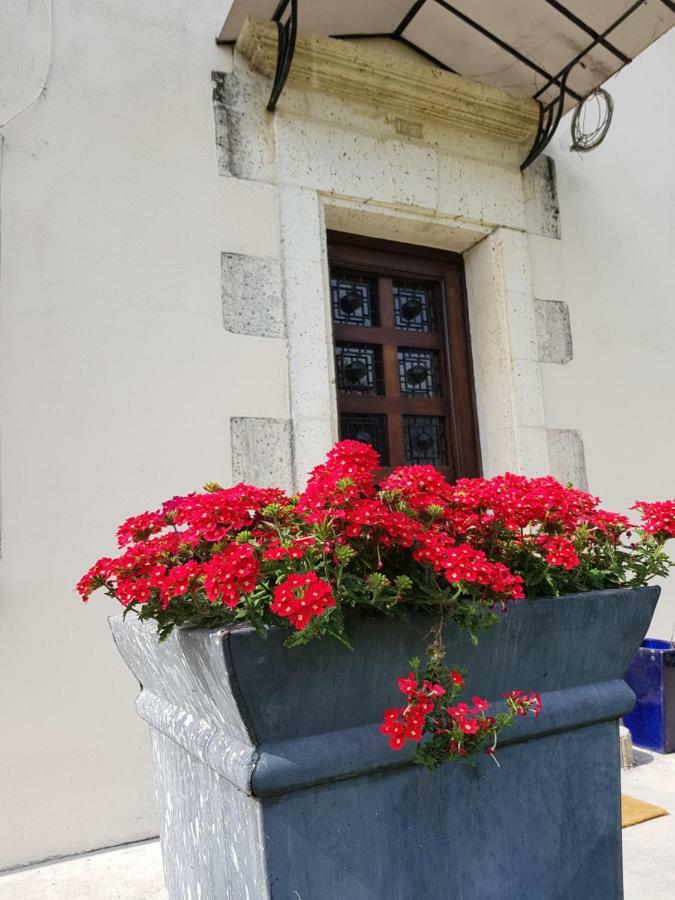 Le Vieux Couvent Villa Deviat Exterior photo